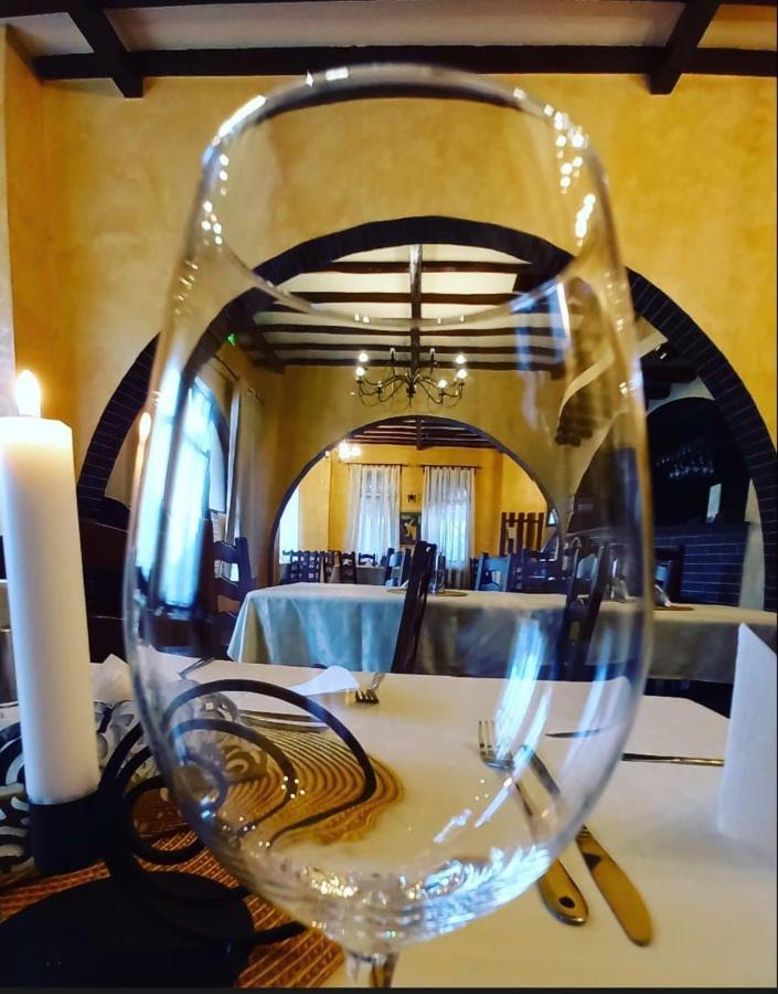 Hotel Restaurant Casa Miorita Buşteni Zewnętrze zdjęcie